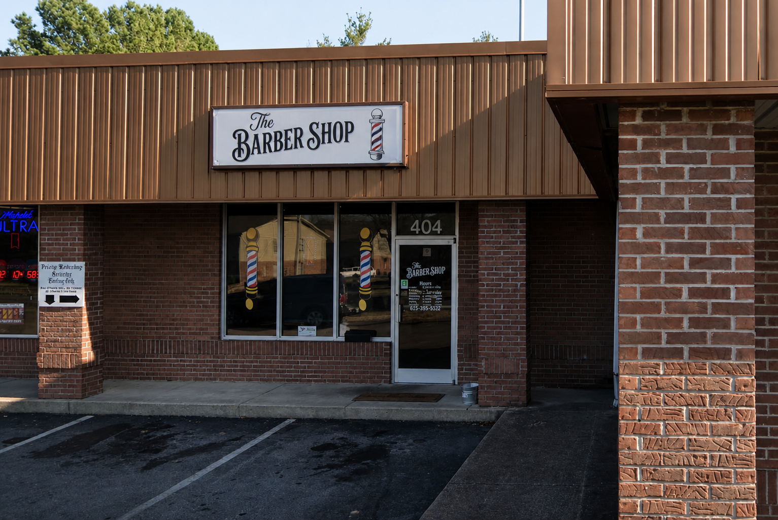 The Barber Shop storefront in Murfreesboro Tennessee